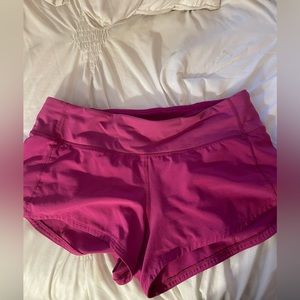 lululemon pink shorts
